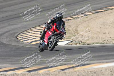 media/Oct-30-2025-Racers Edge (Thu) [[dabbdaf680]]/3-B Group/Session 2 (Bowl Exit)/